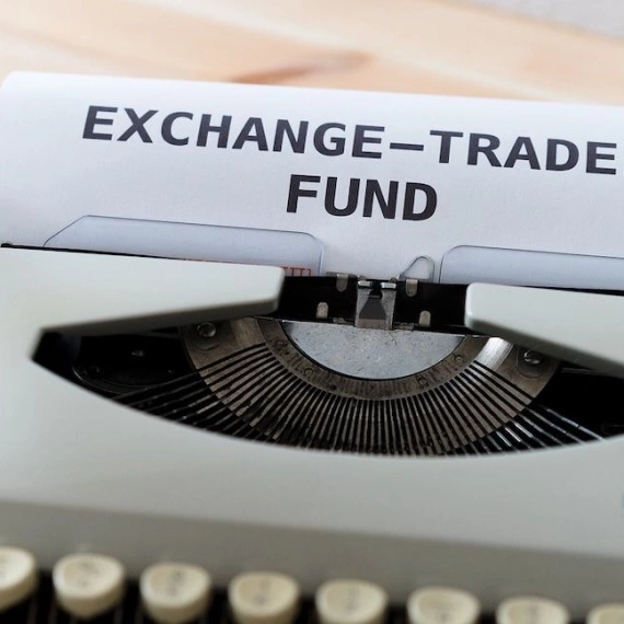 Spot Crypto ETF Filings for XRP, SOL, and DOGE Show Promising SEC Approval Prospects, Says Bloomberg